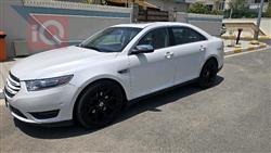 Ford Taurus